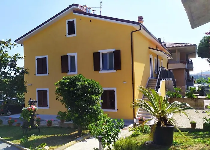 Cortile Nel Conero *