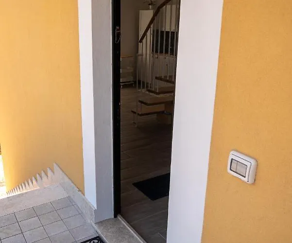 Cortile Nel Conero *