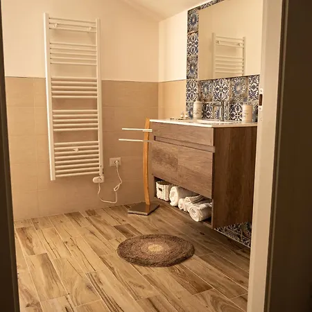 Cortile Nel Conero Apartamento